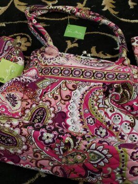 Vera Bradley Large Floral Purse glasses case book cover,makeup bag pen & clips